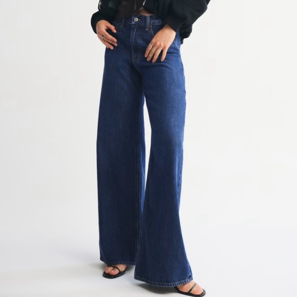 Abercrombie & Fitch Wide Leg High Rise Dark Wash Jeans